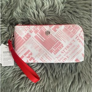 Lululemon curved Wristlet